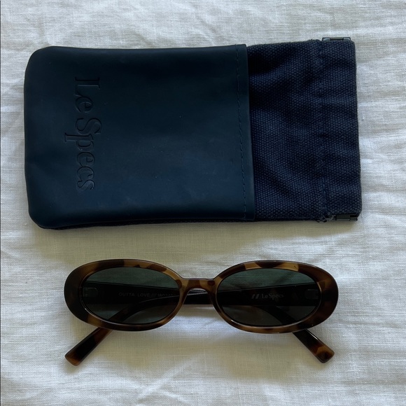 Le Specs Outta Love in Brown Tort Green Mono Sunglasses - Picture 6 of 6